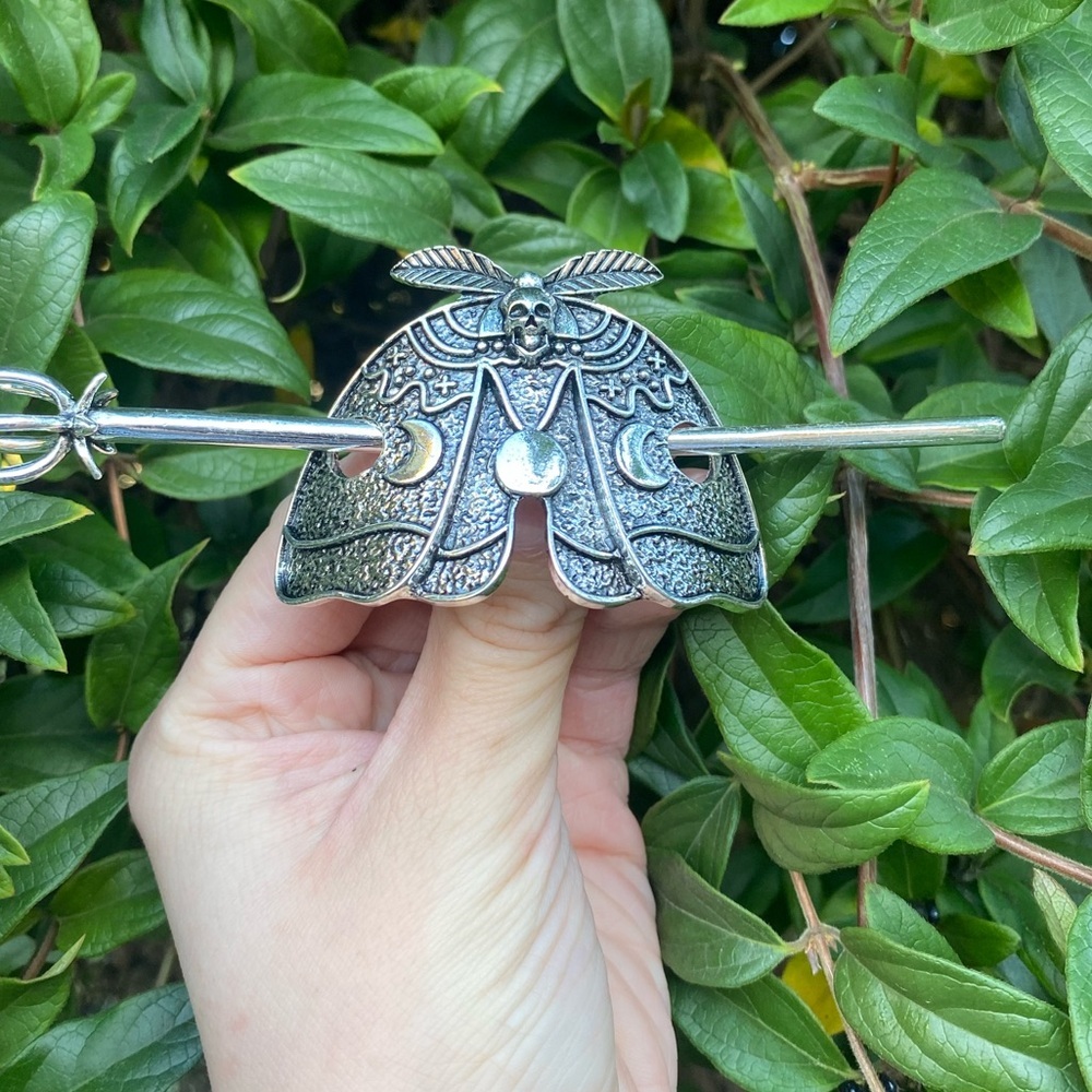 Gothic Death Moth Hair Accessory Silver Tone Moon Phase Engraved Detailing NWT